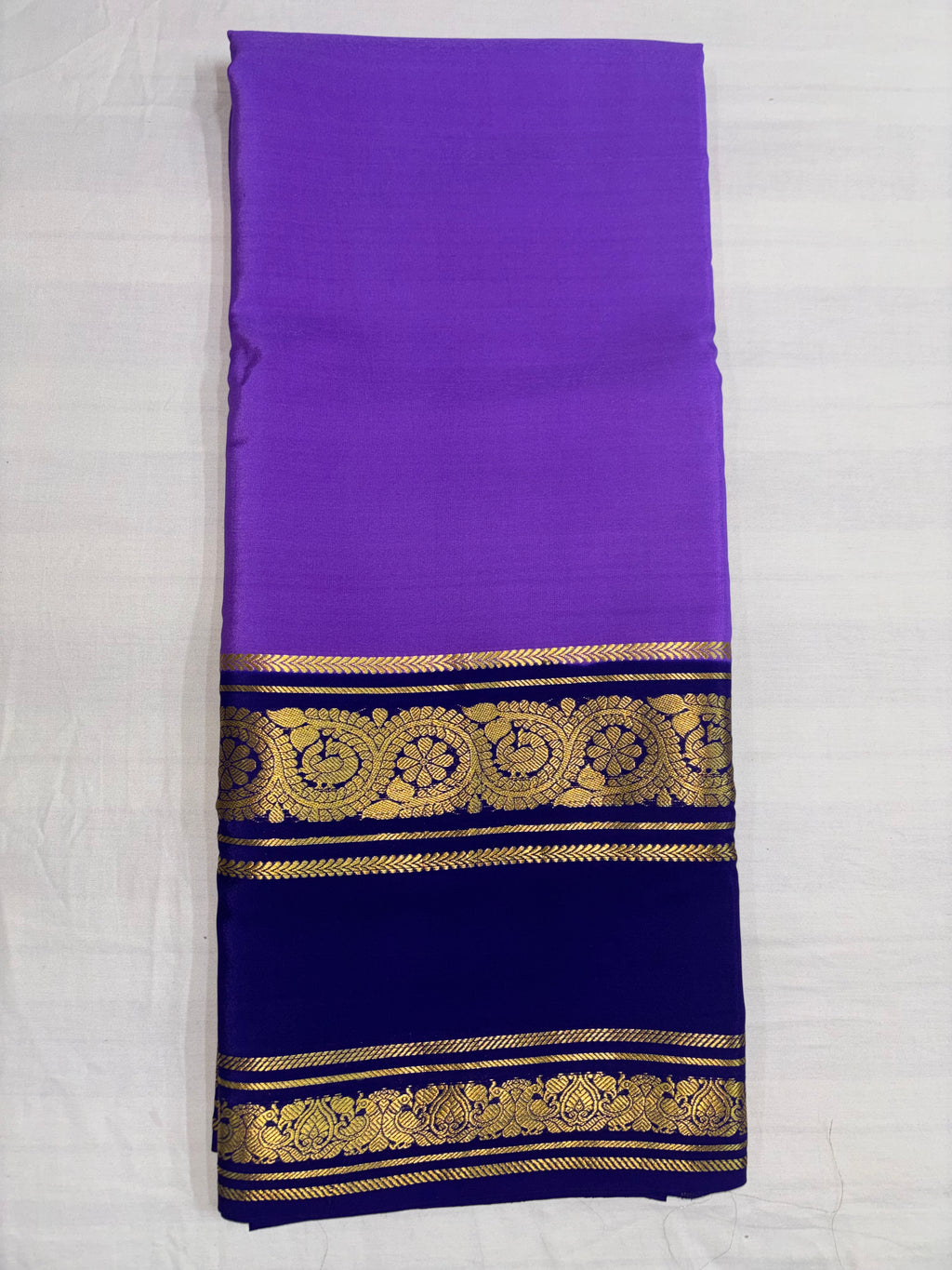 100 Grams Crepe Pure Mysore Silk, Benttex Double Border, Lavender With Blue Combination