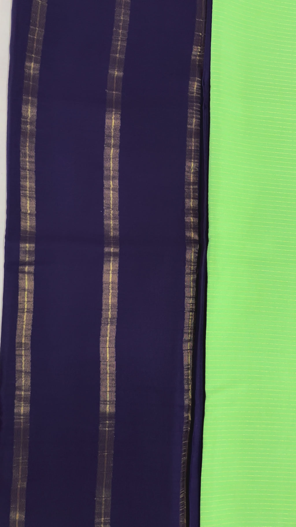 100 GSM Pure Mysore Silk Saree, Light Green Jari Salari With Contrast Gatti Border